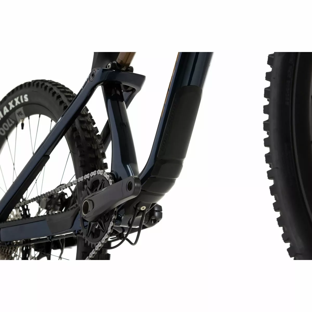 Nukeproof Reactor 275 Factory Carbon Bike (XT) - Image 15