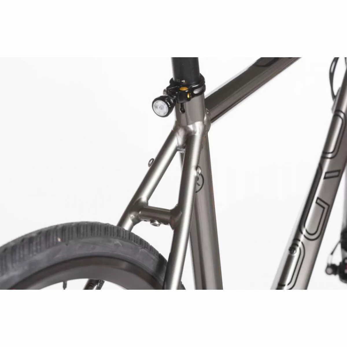 Orro Terra Gravel 105 R900 Flatbar Gravel Bike (2023) - Image 5