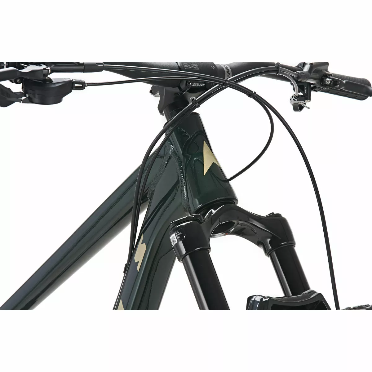 Vitus Mythique 27 VRX Mountain Bike - Image 10